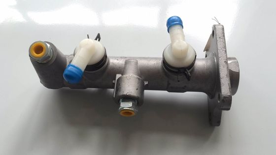 47201-36390 47201-36410	แม่ปั๊มเบรก 47201-36390 ใช้ได้กับ TOYOTA COASTER HZB50 1HZ อะไหล่	แม่ปั๊มเบรก 47201-36390 ใช้ได้กับรถบัส COASTER ปี 1993-2001 เครื่องยนต์ 2.7L 3.7D	BB42L-BRMRS		1993-200