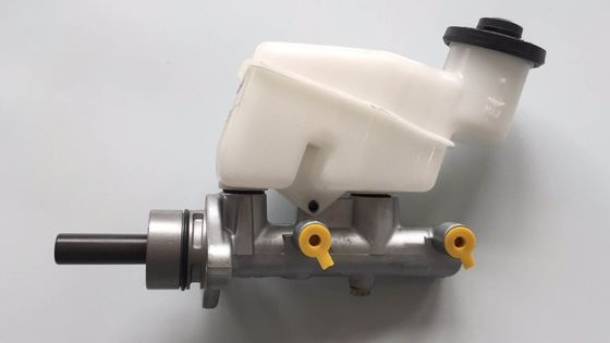 47201-0D230	แม่ปั๊มเบรก  ใช้ได้กับ TOYOTA YARIS 47201-52330 47201-0D230	vois แม่ปั๊มเบรก ชุดประกอบย่อย