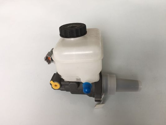 47207-26010	47207-26010 ชุดแม่ปั๊มเบรก เหมาะสำหรับ TOYOTA HIACE KDH222 TRH223 LH20	แม่ปั๊มเบรก 47207-26010 4720726010	เหมาะสำหรับ TOYOTA AONE OEM ชุดย่อยกระบอกสูบแม่ปั๊มเบรก