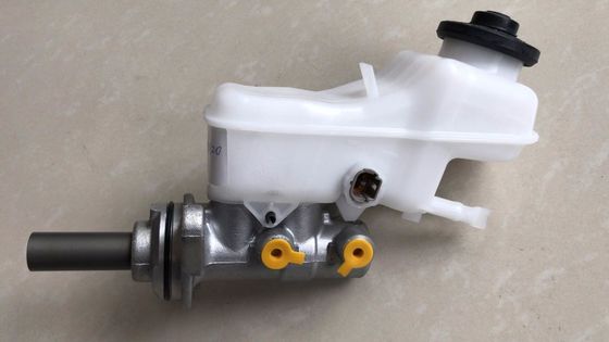 47201-12B20 47201-09680 47201-09331 FITS TOYOTA 47201-12B20 2ZRFE แบรนด์มาสเตอร์ซิลินเดอร์ สับแอมบลิสเตอร์ 47201-12B20 Fit FITS TOYOTA คอโรล่า